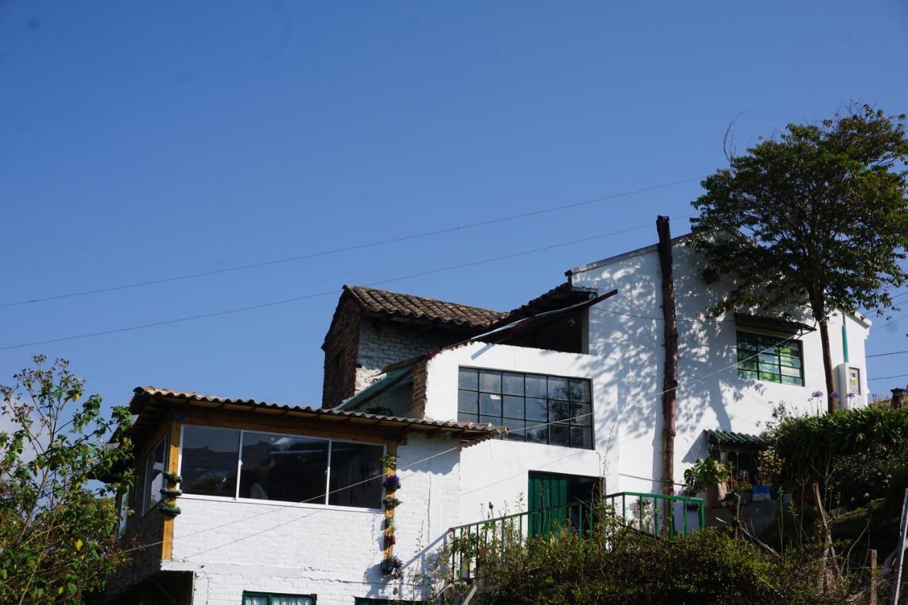 Hospedaje Bella Vista モングイ エクステリア 写真